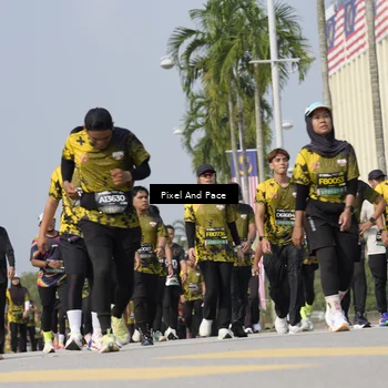 Runner Photo 6512051