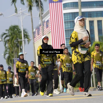 Runner Photo 6512074