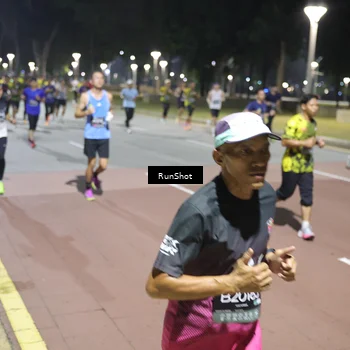 Runner Photo 6512098