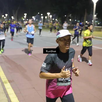 Runner Photo 6512111