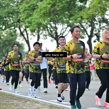 Runner Photo 6512118