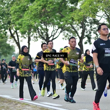 Runner Photo 6512131