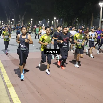Runner Photo 6512322