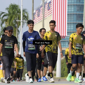 Runner Photo 6512328