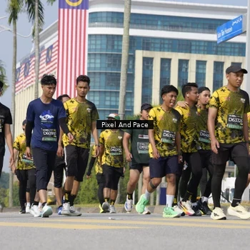 Runner Photo 6512349