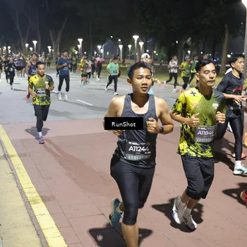 Runner Photo 6512373