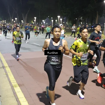 Runner Photo 6512391