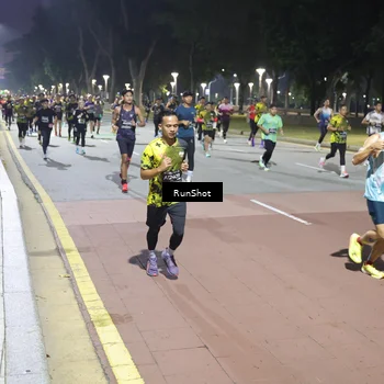 Runner Photo 6512421