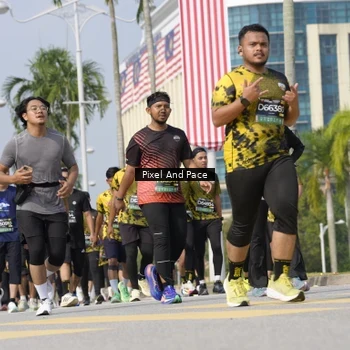 Runner Photo 6512438