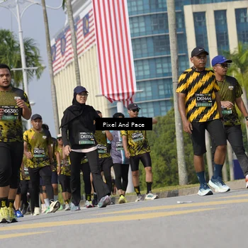 Runner Photo 6512440