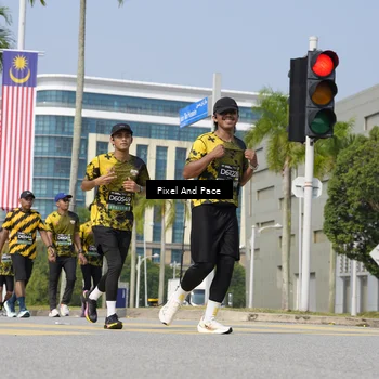 Runner Photo 6512475