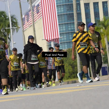 Runner Photo 6512496