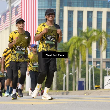 Runner Photo 6512502