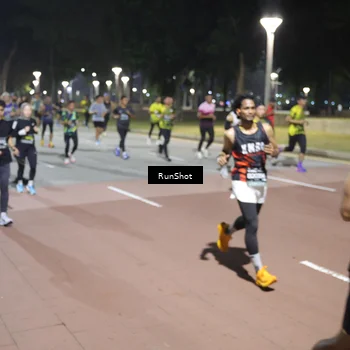 Runner Photo 6512640