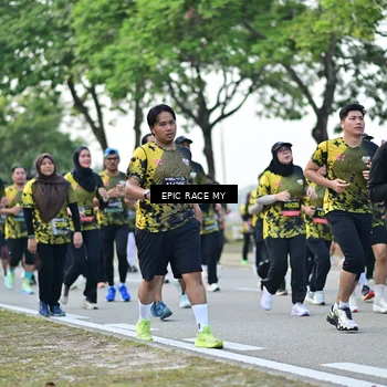 Runner Photo 6512658