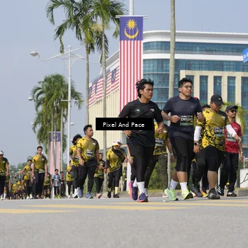 Runner Photo 6512725