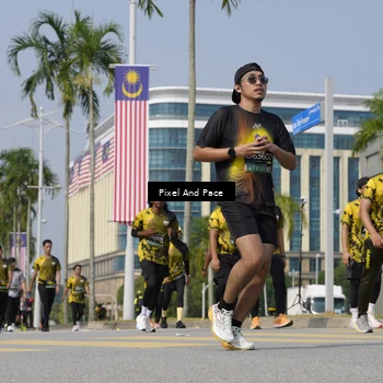 Runner Photo 6512822