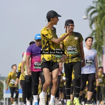 Runner Photo 6512938