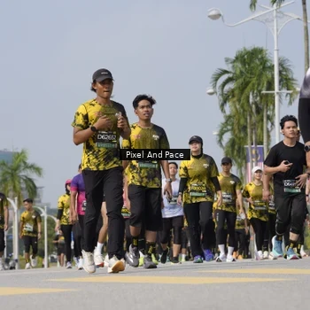 Runner Photo 6512995