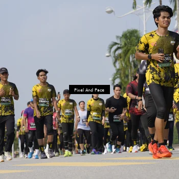 Runner Photo 6513012