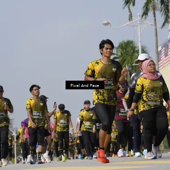 Runner Photo 6513020