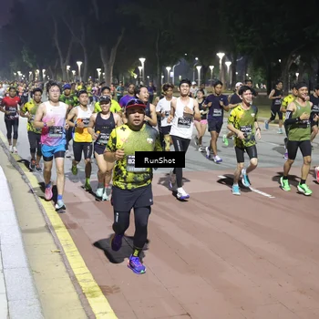 Runner Photo 6513025