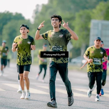 Runner Photo 6513028