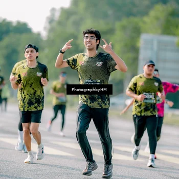 Runner Photo 6513059