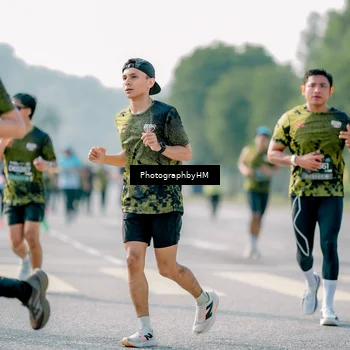Runner Photo 6513100