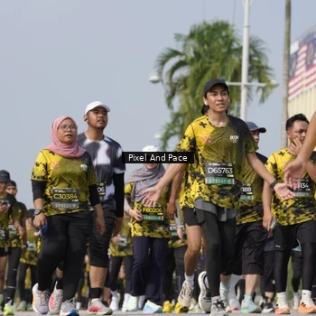 Runner Photo 6513110
