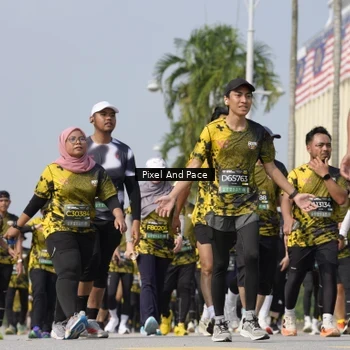 Runner Photo 6513137