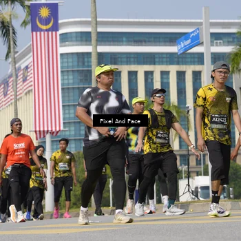 Runner Photo 6513295