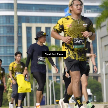 Runner Photo 6513395