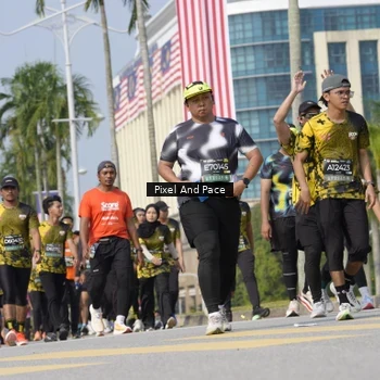 Runner Photo 6513404