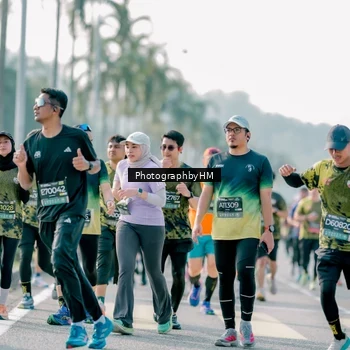 Runner Photo 6513416