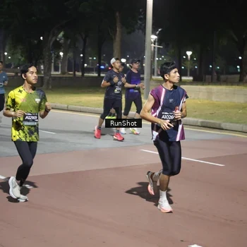 Runner Photo 6513417