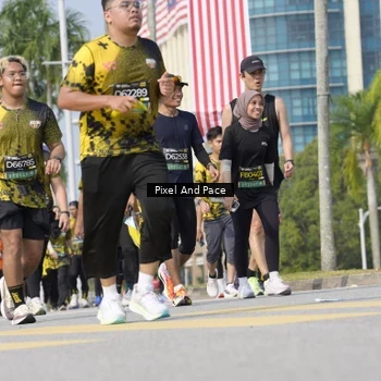 Runner Photo 6513429