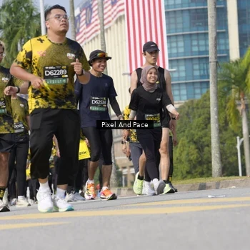Runner Photo 6513430