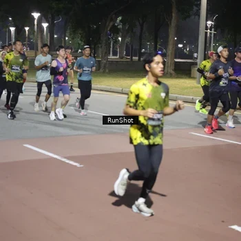 Runner Photo 6513442