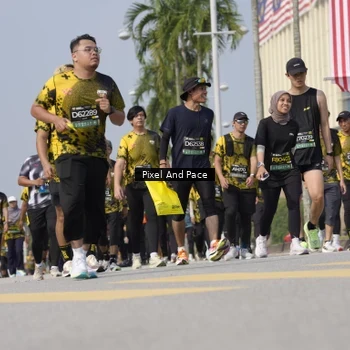 Runner Photo 6513450
