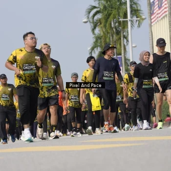 Runner Photo 6513455