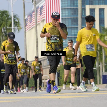 Runner Photo 6513494