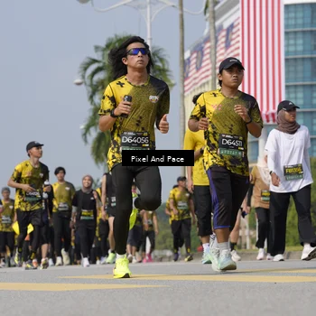 Runner Photo 6513553