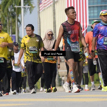 Runner Photo 6513633