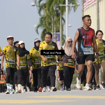 Runner Photo 6513657