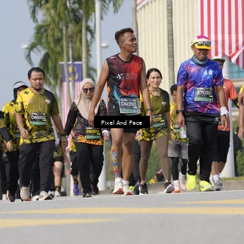 Runner Photo 6513673