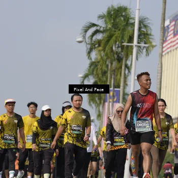 Runner Photo 6513676