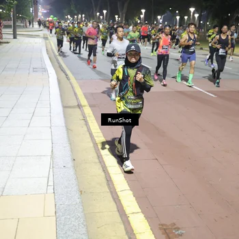 Runner Photo 6513695