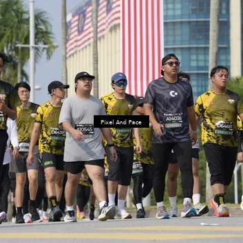 Runner Photo 6513773