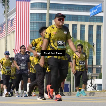 Runner Photo 6513789